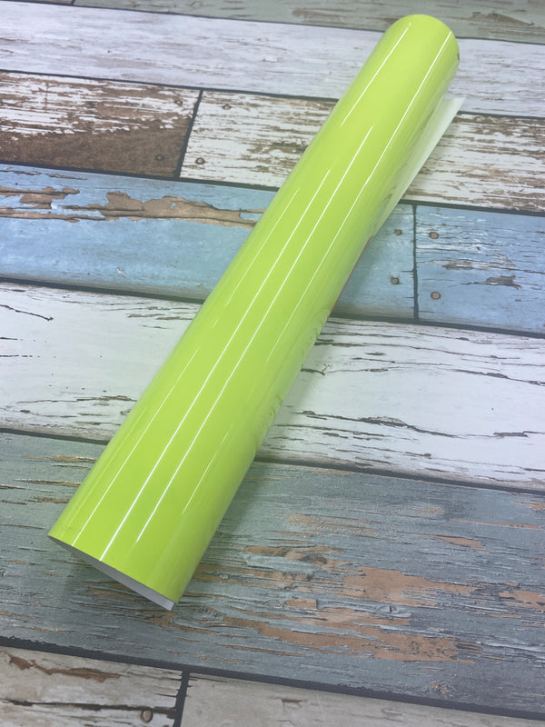 Cold Yellow to Green Teckwrap - Color Changing Adhesive Vinyl
